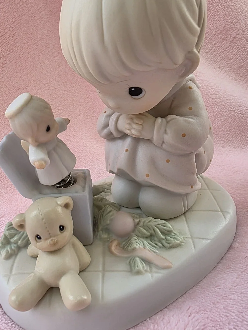 Precious Moment 'Just Poppin In to Say Hallo' Figurine #523755